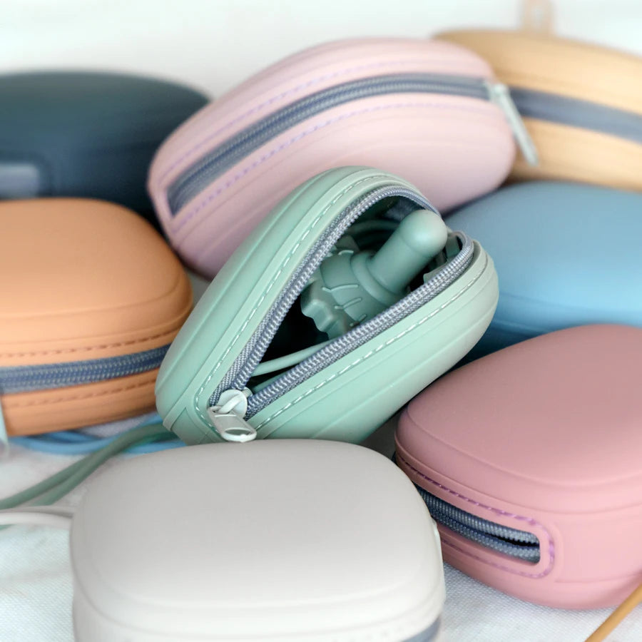 Baby Pacifier Holder Zipper Pacifier Box Baby Portable Soother