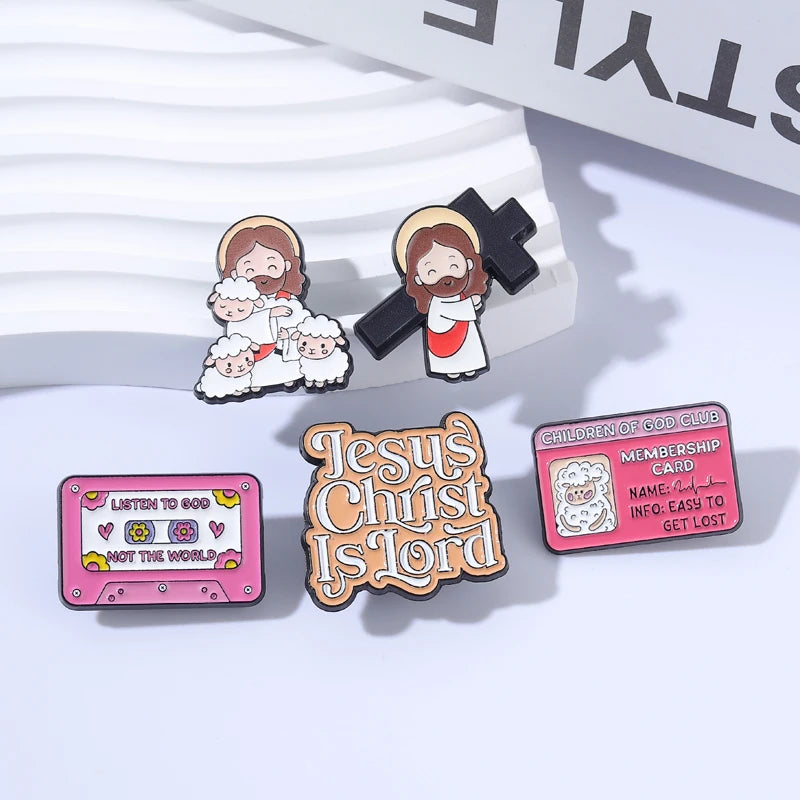 2-8pcs/set Japanese Anime Novel Maomao Enamel Pin Comedy Ugly Women